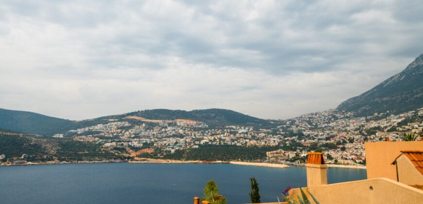 Three Bedroom Luxury Triplex House for sale in Kalkan